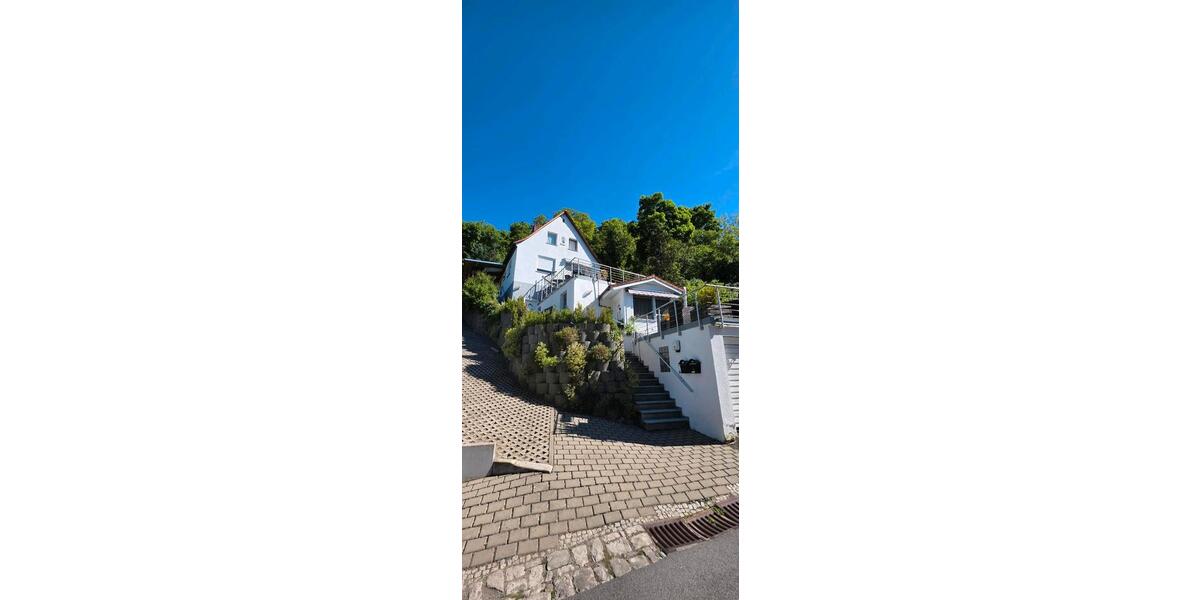 Einfamilienhaus Würzburg Dürrbachau - 7 Zimmer, 200 m&sup2;, 980.000&euro; | Angebot:26718064