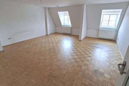 Wohnung Würzburg - 3 Zimmer, 90 m&sup2;, 1.000&euro; | Angebot:27250295