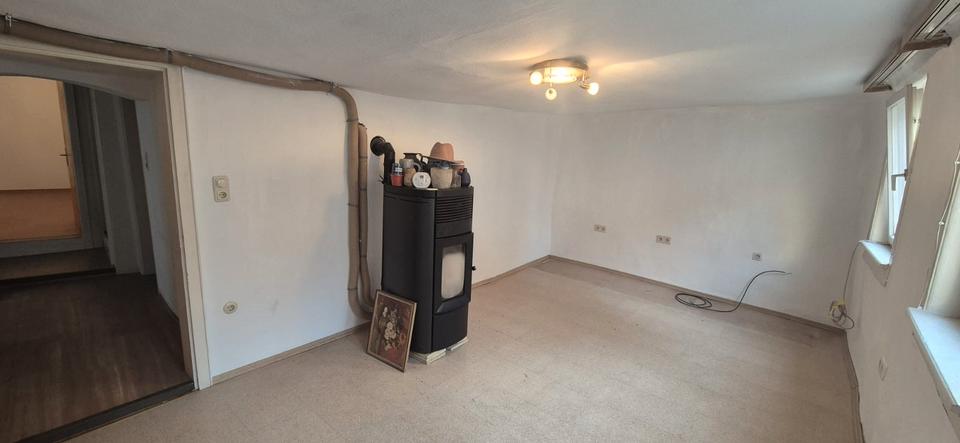 Einfamilienhaus Zellingen - 5 Zimmer, 100 m&sup2;, 58.000&euro; | Angebot:26195740