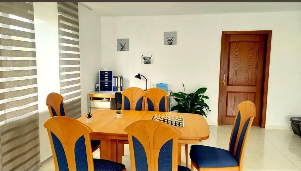 Etagenwohnung Grünsfeld - 6 Zimmer, 190 m&sup2;, 1.800&euro; | Angebot:26038449