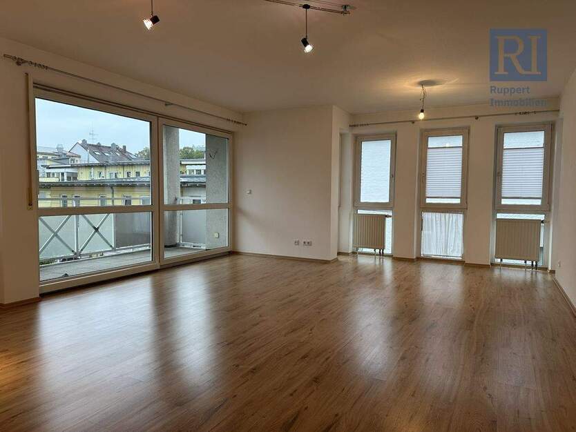 Helle 2-Zimmer-Wohnung mit Balkon und Stellplatz in der Sanderau 2 zimmer