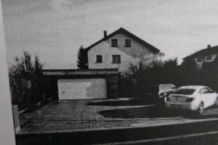 Haus Röthlein - 10 Zimmer, 280 m&sup2;, 420.000&euro; | Angebot:25216013