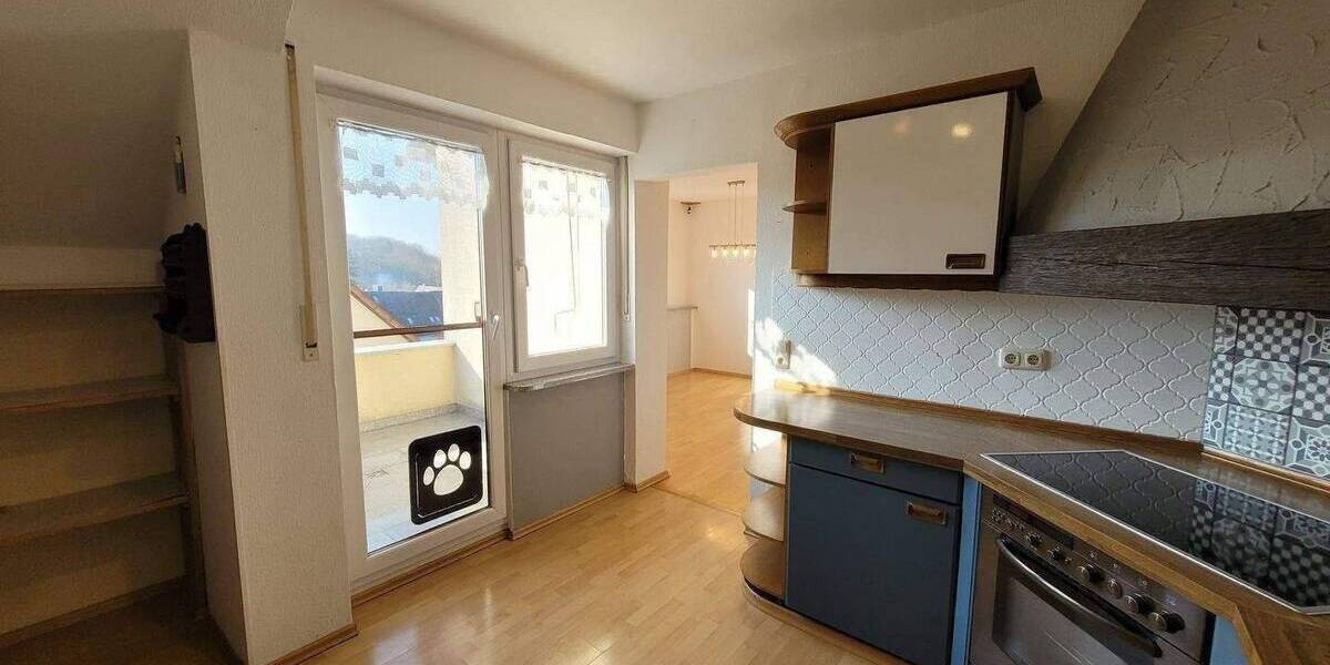 Etagenwohnung Kirchheim - 4 Zimmer, 130 m&sup2;, 980&euro; | Angebot:26920026