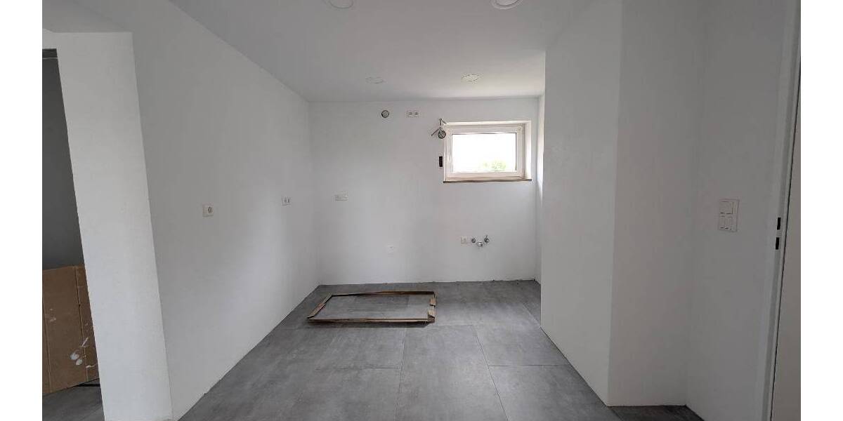 Etagenwohnung Marktbreit - 3 Zimmer, 90 m&sup2;, 900&euro; | Angebot:26910398