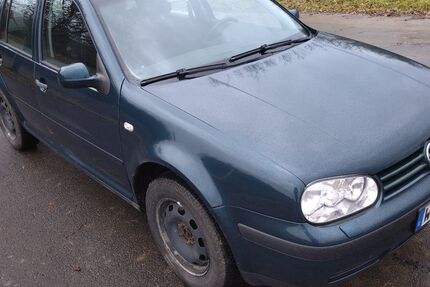 VW Golf 392.550 km 1.990 € Gützingen 97244