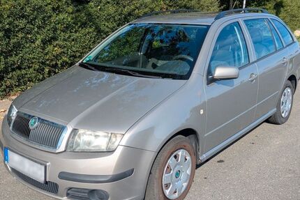 Skoda Fabia 228.343 km 1.500 € Würzburg 97076