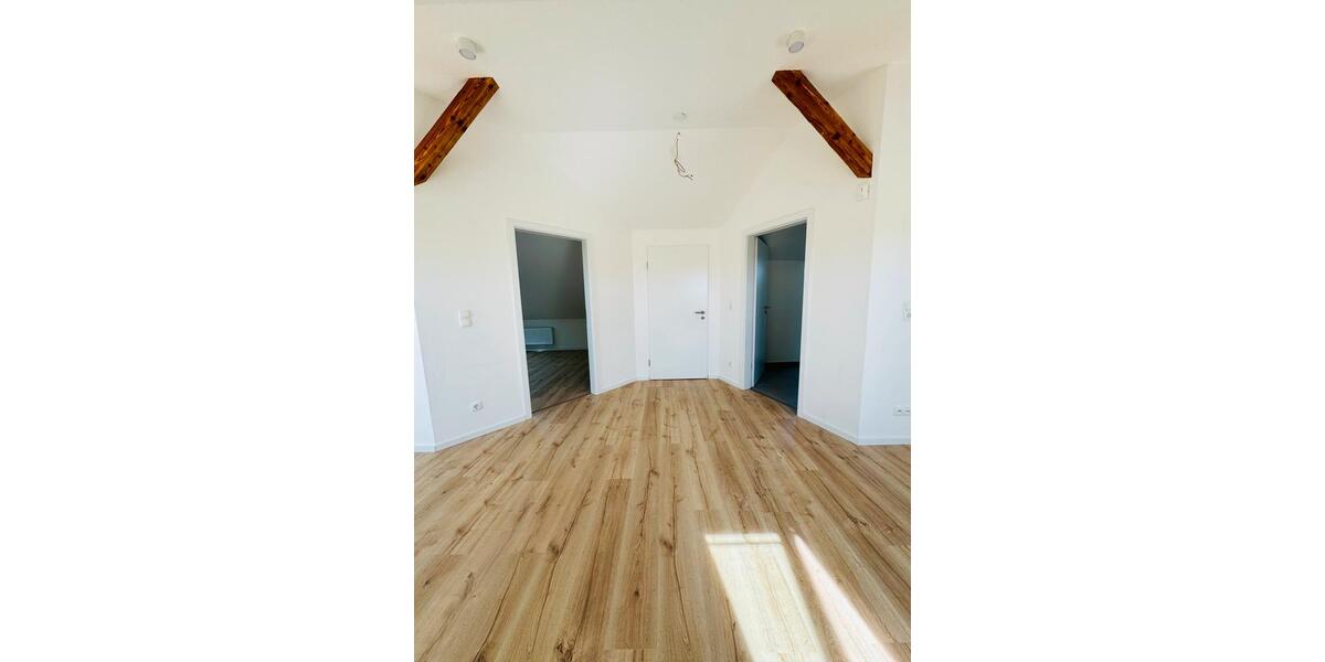 Dachgeschoßwohnung Dettelbach - 2 Zimmer, 64 m&sup2;, 720&euro; | Angebot:26538614