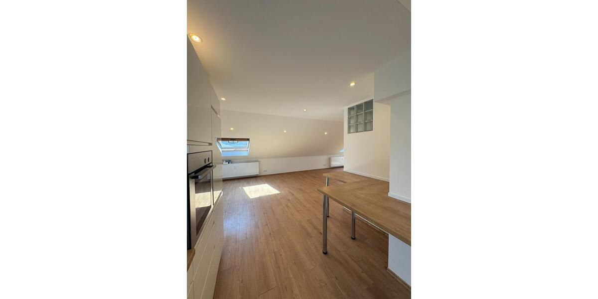 Dachgeschoßwohnung Wiesentheid - 2 Zimmer, 120 m&sup2;, 270.000&euro; | Angebot:24614746