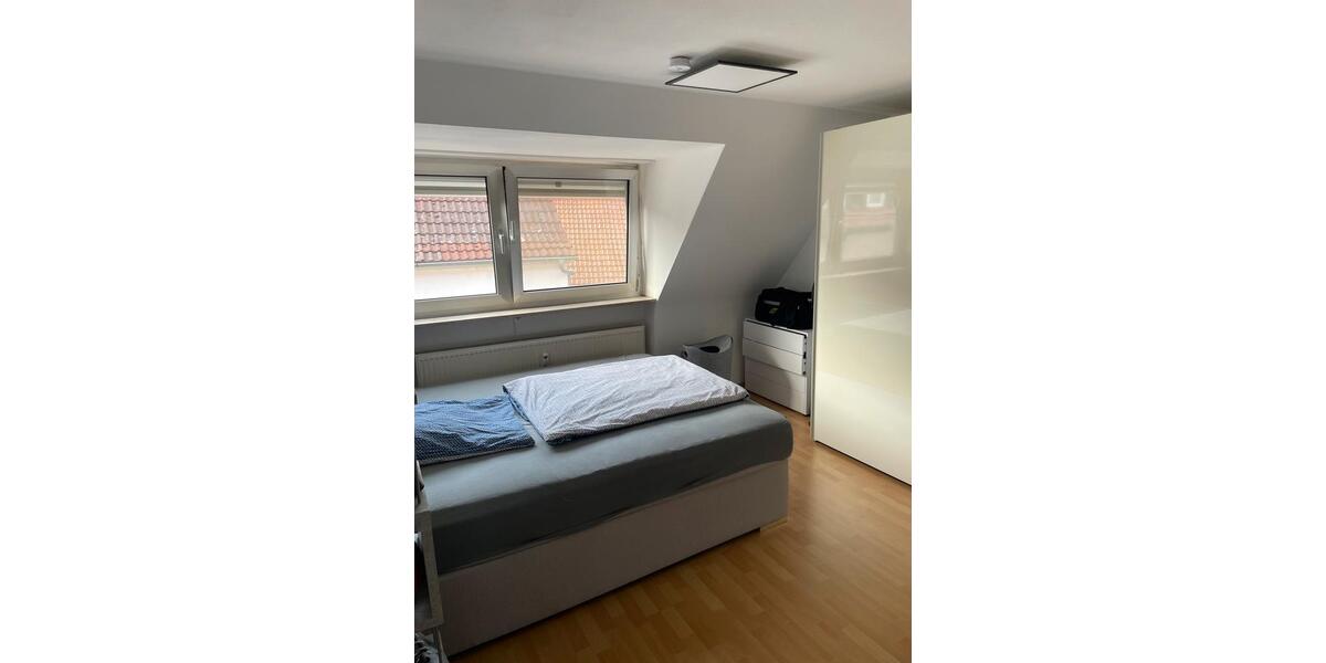 Dachgeschoßwohnung Würzburg Heuchelhof - 1 Zimmer, 70 m&sup2;, 930&euro; | Angebot:26045156