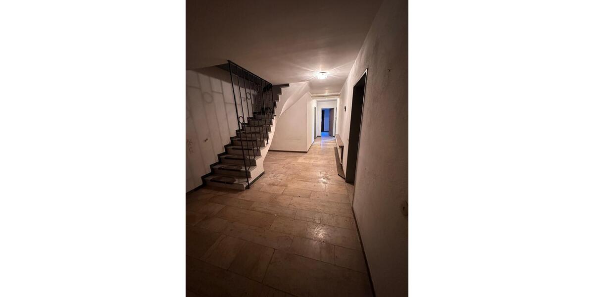 Einfamilienhaus Grünsfeld - 7 Zimmer, 195 m&sup2;, 385.000&euro; | Angebot:26567945