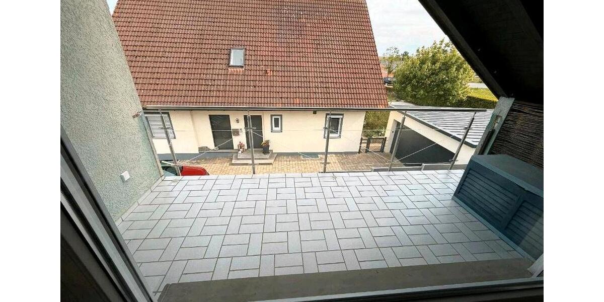 Dachgeschoßwohnung Prosselsheim - 4 Zimmer, 120 m&sup2;, 700&euro; | Angebot:26211442
