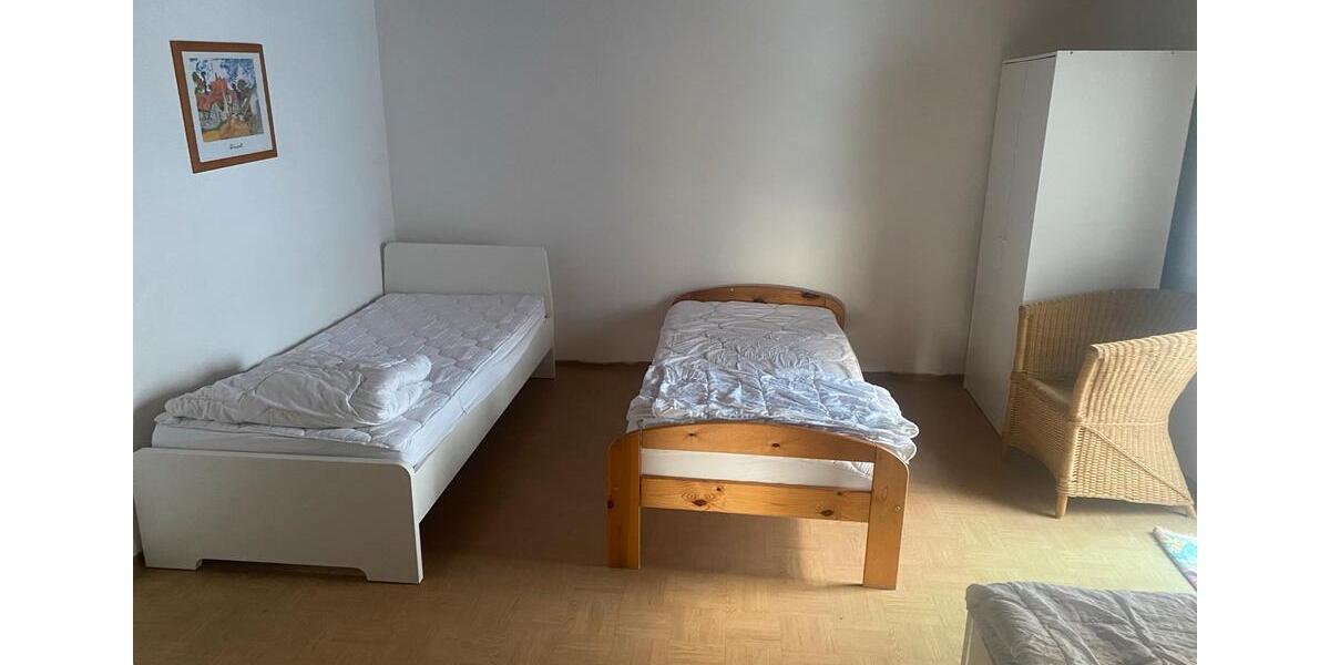 Etagenwohnung Zell am Main - 4 Zimmer, 75 m&sup2;, 1.350&euro; | Angebot:26112465