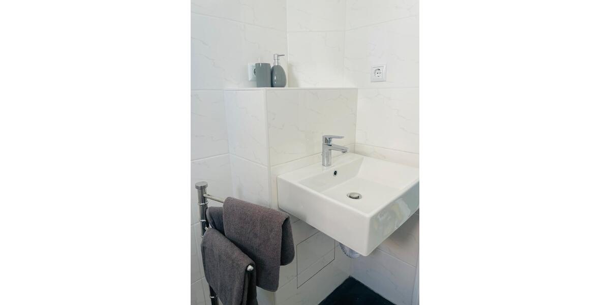 Etagenwohnung Würzburg Heuchelhof - 3 Zimmer, 100 m&sup2;, 30&euro; | Angebot:25641023