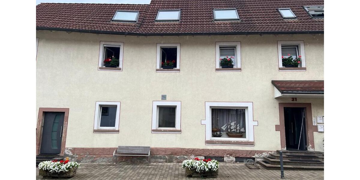 Einfamilienhaus Hettstadt - 10 Zimmer, 208 m&sup2;, 615.000&euro; | Angebot:26739809