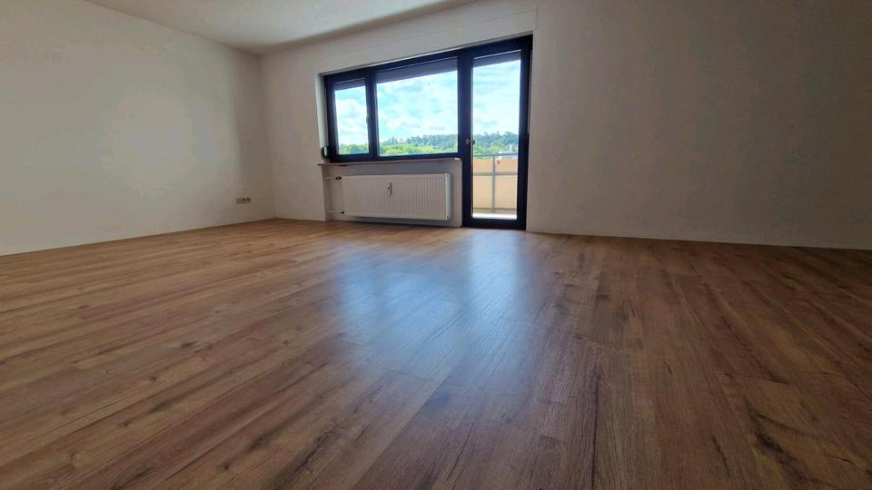 Etagenwohnung Würzburg Lengfeld - 3 Zimmer, 90 m&sup2;, 1.110&euro; | Angebot:26261892