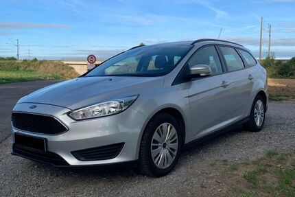 Ford Focus 192.000 km 4.900 &euro; Würzburg 97076