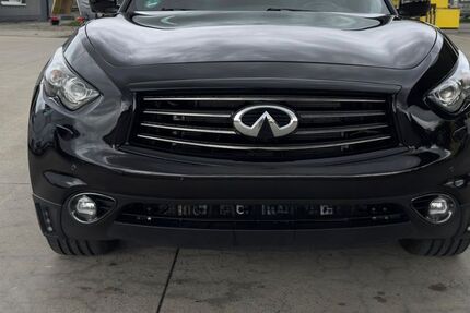INFINITI QX70 169.000 km 16.900 &euro; Kleinrinderfeld 97271