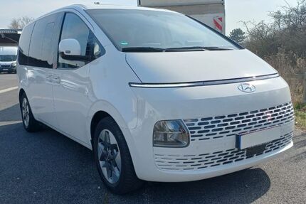 Hyundai STARIA 55.600 km 37.990 &euro; Grafenrheinfeld 97506