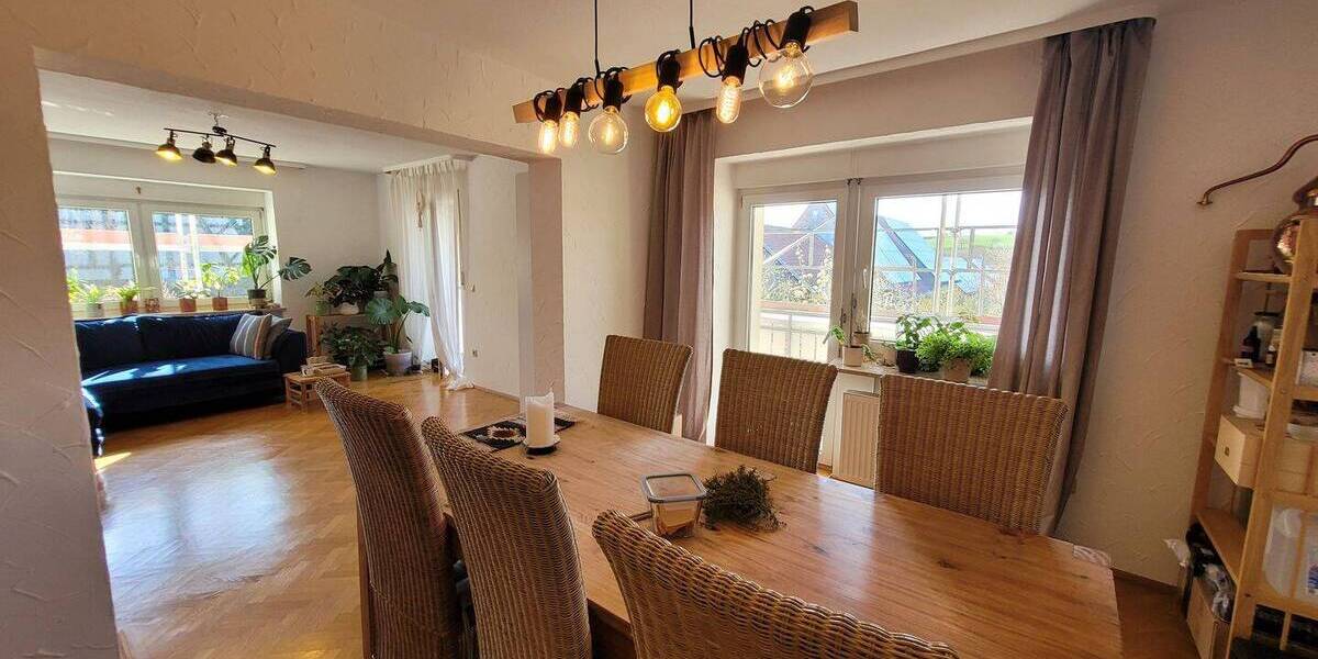 Etagenwohnung Bütthard Gützingen - 3 Zimmer, 100 m&sup2;, 690&euro; | Angebot:26290164