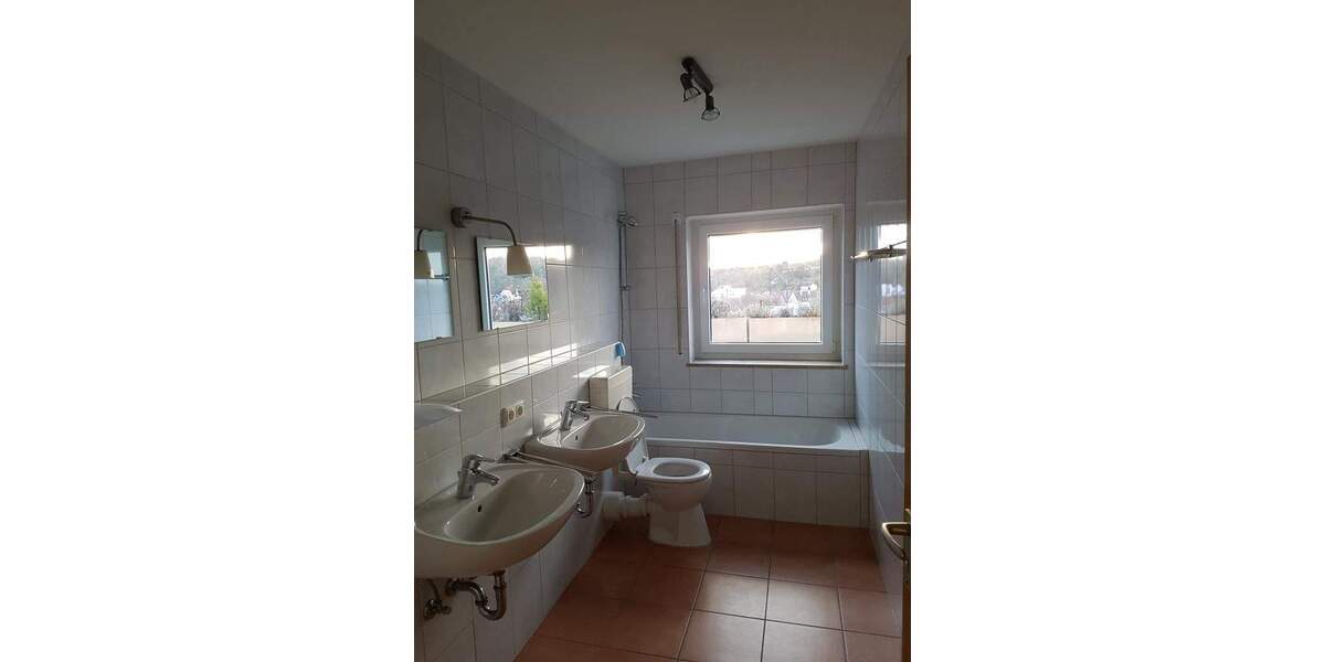 Nahe Uniklinik!!!!! Traumhafte 3,5 Zi-Galeriewohnung über den Dächern Versbachs 3 zimmer