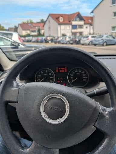 Dacia Sandero 161.500 km 3.999 € Wertheim 97877
