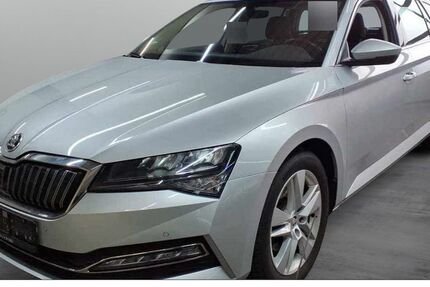 Skoda Superb 65.500 km 24.650 &euro; Würzburg 97084