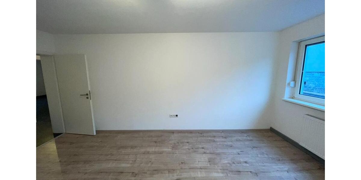 2 Zimmer Wohnung im EG 89qm mit Keller 2 zimmer