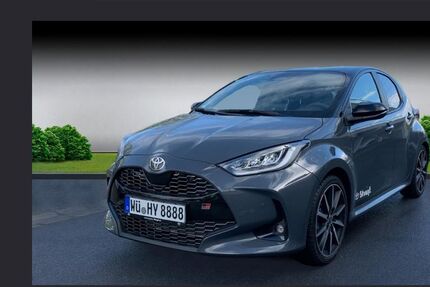Toyota Yaris 1.500 km 34.890 € Würzburg 97076
