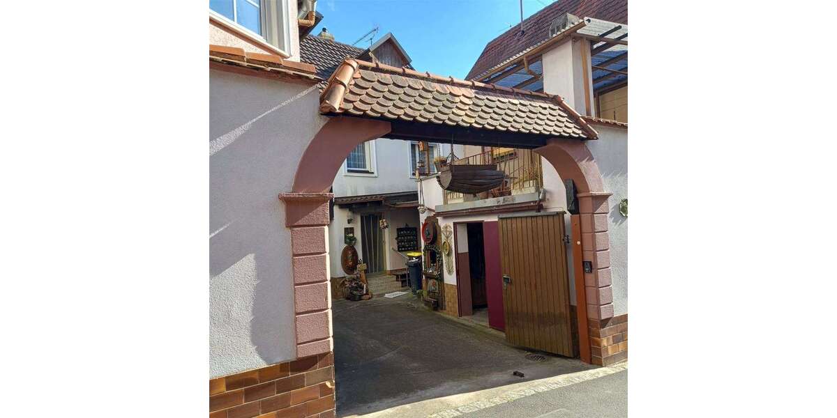 Einfamilienhaus Thüngersheim - 5 Zimmer, 133 m&sup2;, 219.000&euro; | Angebot:26866369
