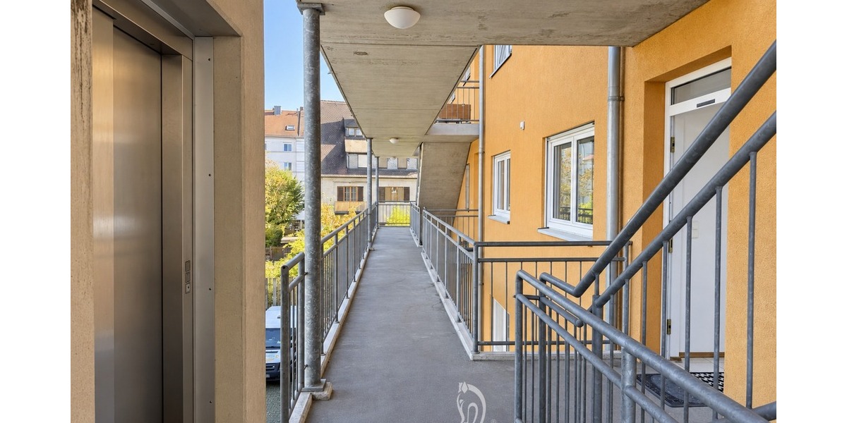 Altersgerecht, Aufzug und Stellplatz: Helle 2-Zimmer-Wohnung mit Balkonloggia - Etagenwohnung Würzburg Zellerau | Angebot:27134349