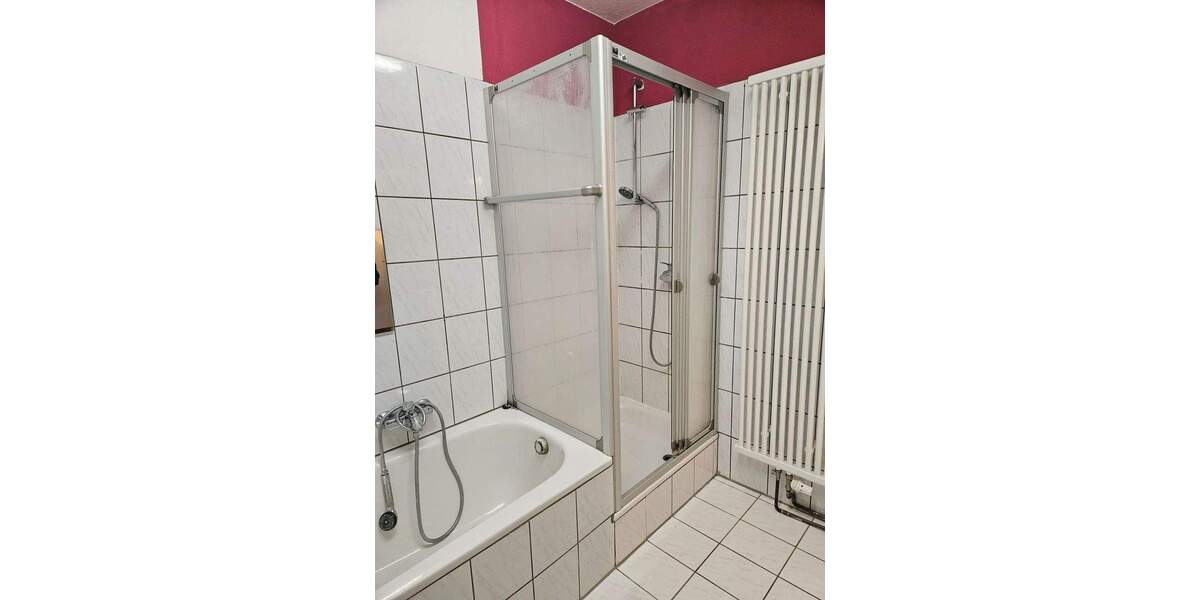 Etagenwohnung Höchberg - 3 Zimmer, 69 m&sup2;, 210.000&euro; | Angebot:24811986
