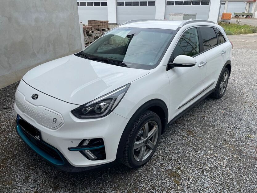 Kia Niro 179.500 km 16.199 € Karlstadt 97753
