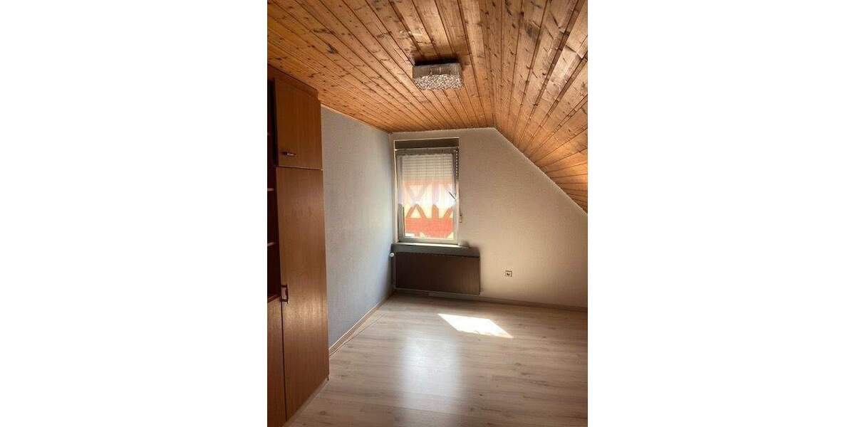 Mehrfamilienhaus, Wohnhaus Zell a. Main - 9 Zimmer, 229 m&sup2;, 385.000&euro; | Angebot:26486773
