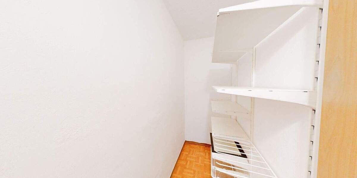 Etagenwohnung Veitshöchheim - 3 Zimmer, 80 m&sup2;, 240.000&euro; | Angebot:26016146