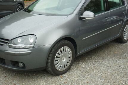 VW Golf 63.900 km 6.990 € Estenfeld bei Würzburg 97230