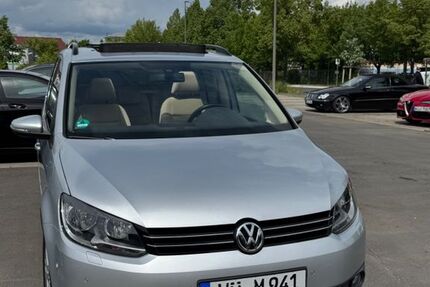VW Touran 103.000 km 8.900 &euro; Margetshöchheim 97276