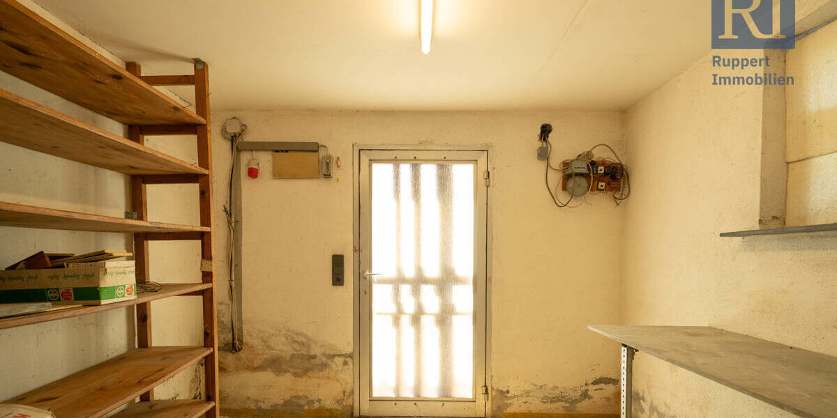 Mehrfamilienhaus, Wohnhaus Schwarzach am Main Stadtschwarzach - 7 Zimmer, 191 m&sup2;, 389.000&euro; | Angebot:21889230