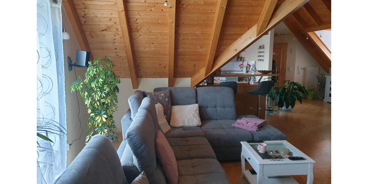 Etagenwohnung Schwarzach am Main - 4 Zimmer, 120 m&sup2;, 1.200&euro; | Angebot:25598897