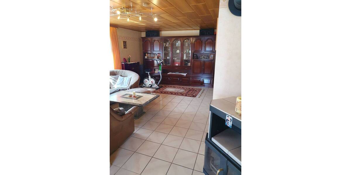 Mehrfamilienhaus, Wohnhaus Leinach - 7 Zimmer, 179 m&sup2;, 399.000&euro; | Angebot:24822289