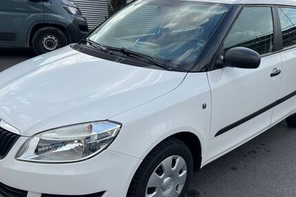 Skoda Fabia 185.000 km 3.499 &euro; Würzburg 97076