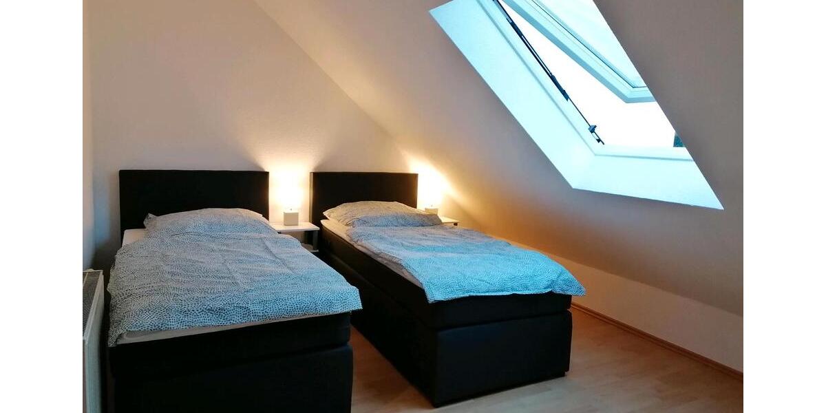 Dachgeschoßwohnung Würzburg Dürrbachau - 2 Zimmer, 40 m&sup2;, 660&euro; | Angebot:25017952