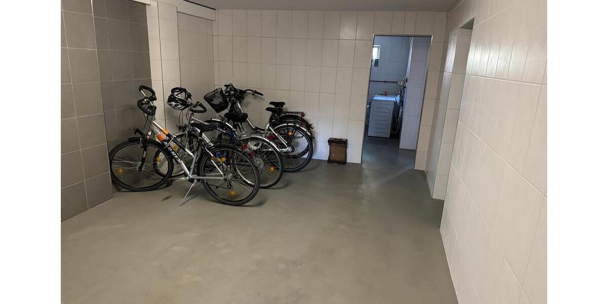 Etagenwohnung Röthlein - 3 Zimmer, 74 m&sup2;, 695&euro; | Angebot:25395590
