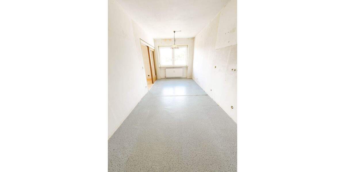 Etagenwohnung Würzburg Versbach - 3 Zimmer, 98 m&sup2;, 295.000&euro; | Angebot:25731307