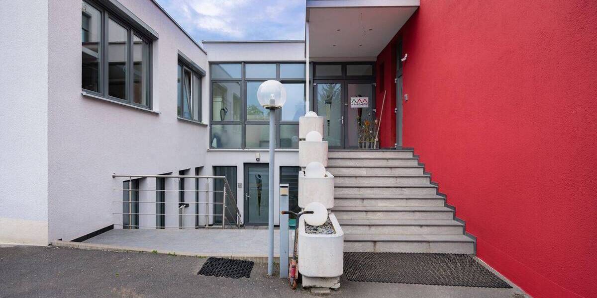 Mehrfamilienhaus, Wohnhaus Zell am Main - 2 Zimmer, 1 m&sup2;, 2.700.000&euro; | Angebot:25682353