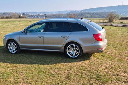 Skoda Superb 196.000 km 5.600 &euro; Zell am Main 97299