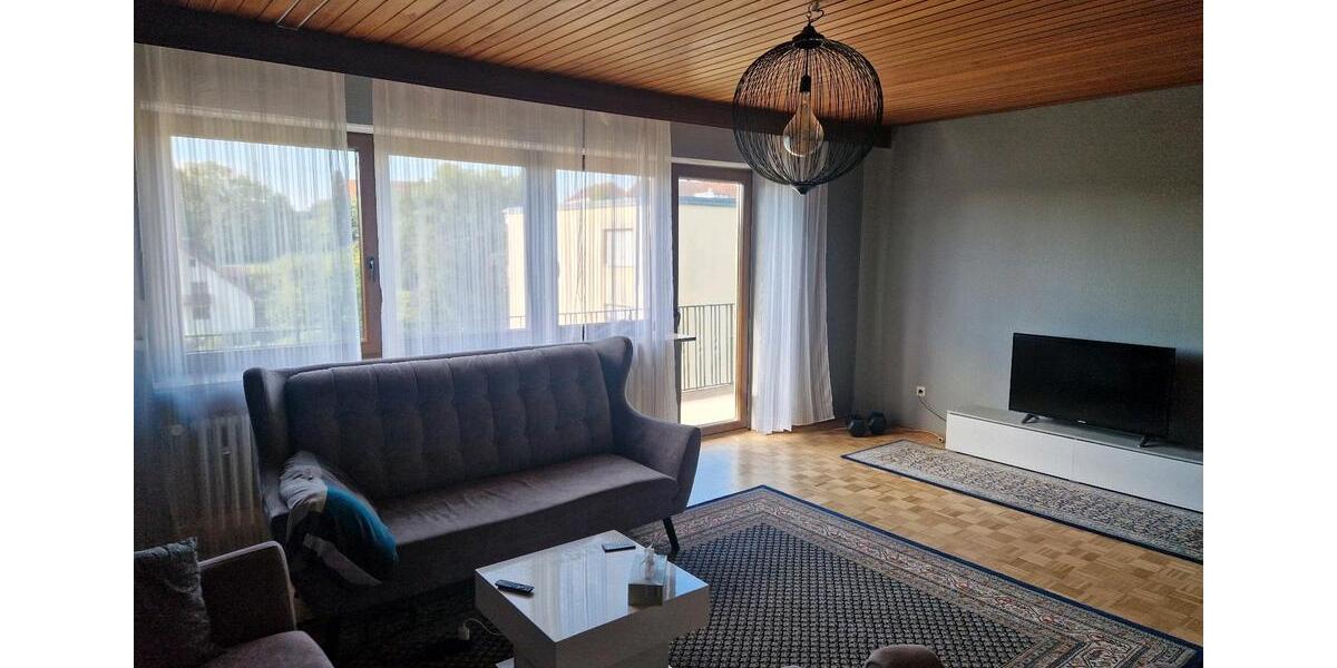Etagenwohnung Kitzingen - 3 Zimmer, 104 m&sup2;, 980&euro; | Angebot:26689380