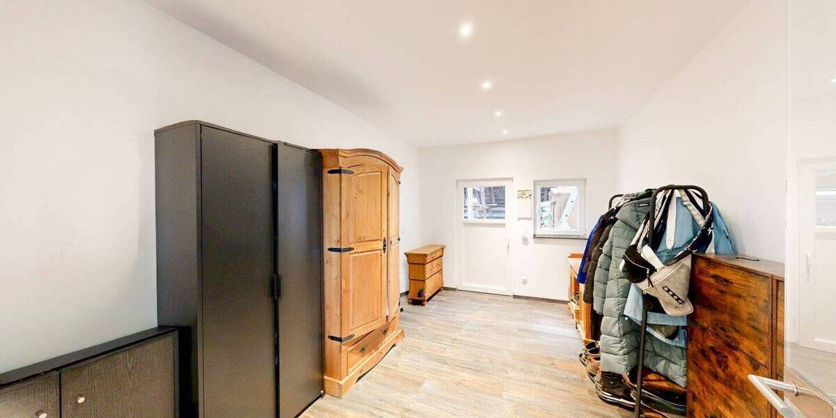 Mehrfamilienhaus, Wohnhaus Mainbernheim - 1 Zimmer, 603 m&sup2;, 1.590.000&euro; | Angebot:26879635