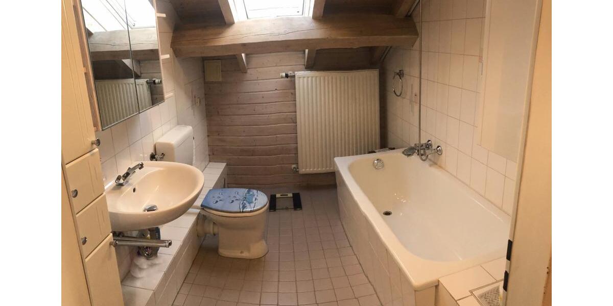 Dachgeschoßwohnung Würzburg Lindleinsmühle - 2 Zimmer, 49 m&sup2;, 600&euro; | Angebot:25917482