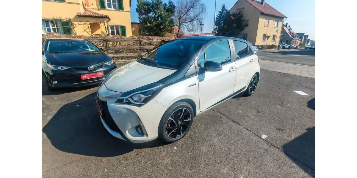 Toyota Yaris 62.300 km 13.980 &euro; Sommerach 97334