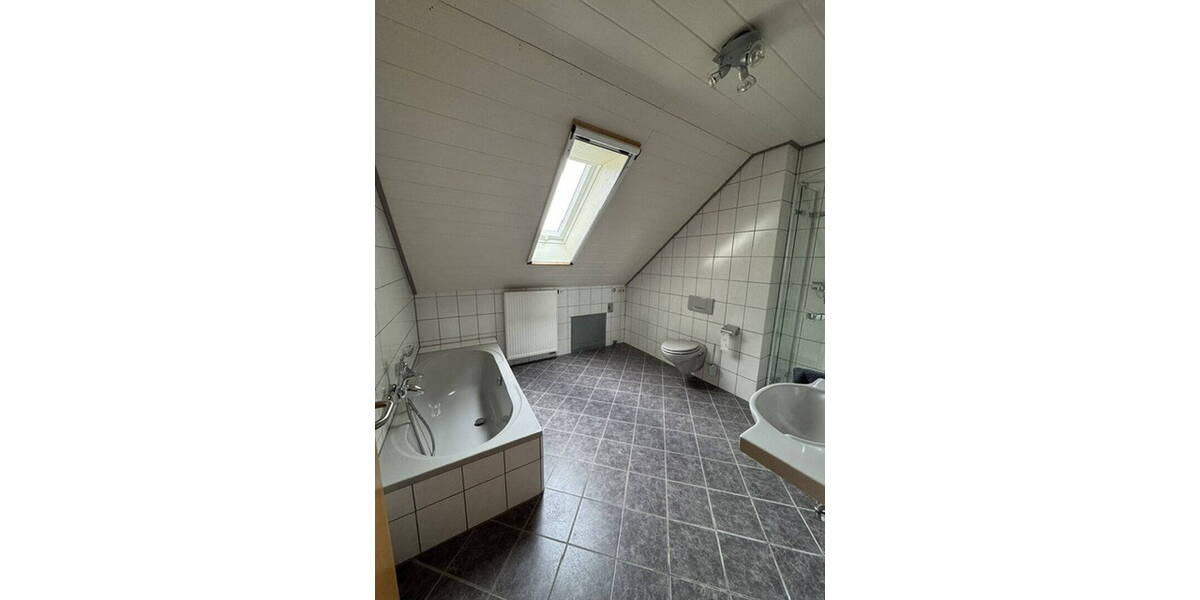 Einfamilienhaus Grünsfeld Krensheim - 8 Zimmer, 266 m&sup2;, 550.000&euro; | Angebot:26763697